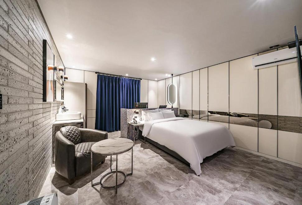 Brown-Dot Hotel Geomdan Incshon Kültér fotó