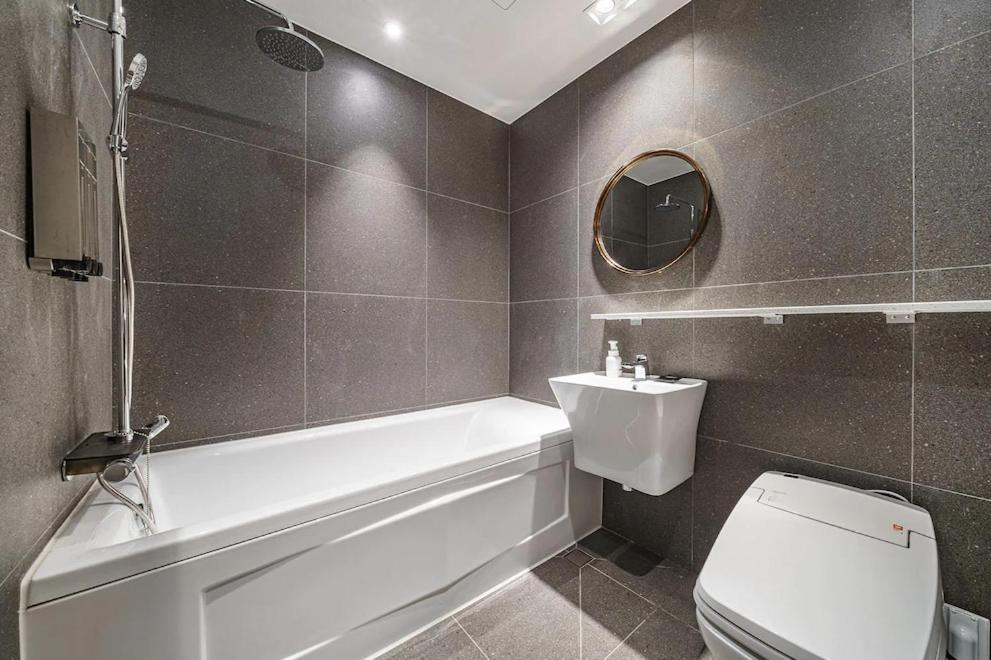 Brown-Dot Hotel Geomdan Incshon Kültér fotó