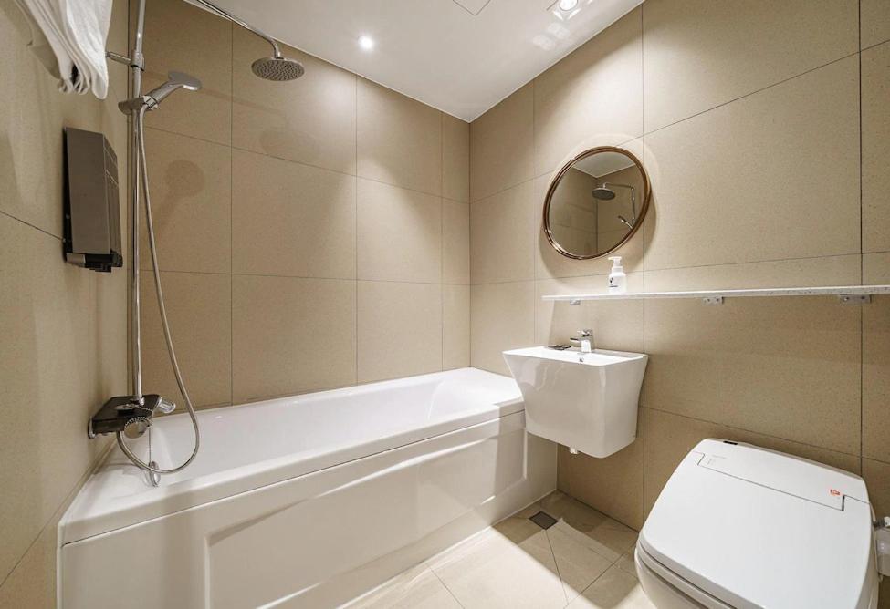 Brown-Dot Hotel Geomdan Incshon Kültér fotó
